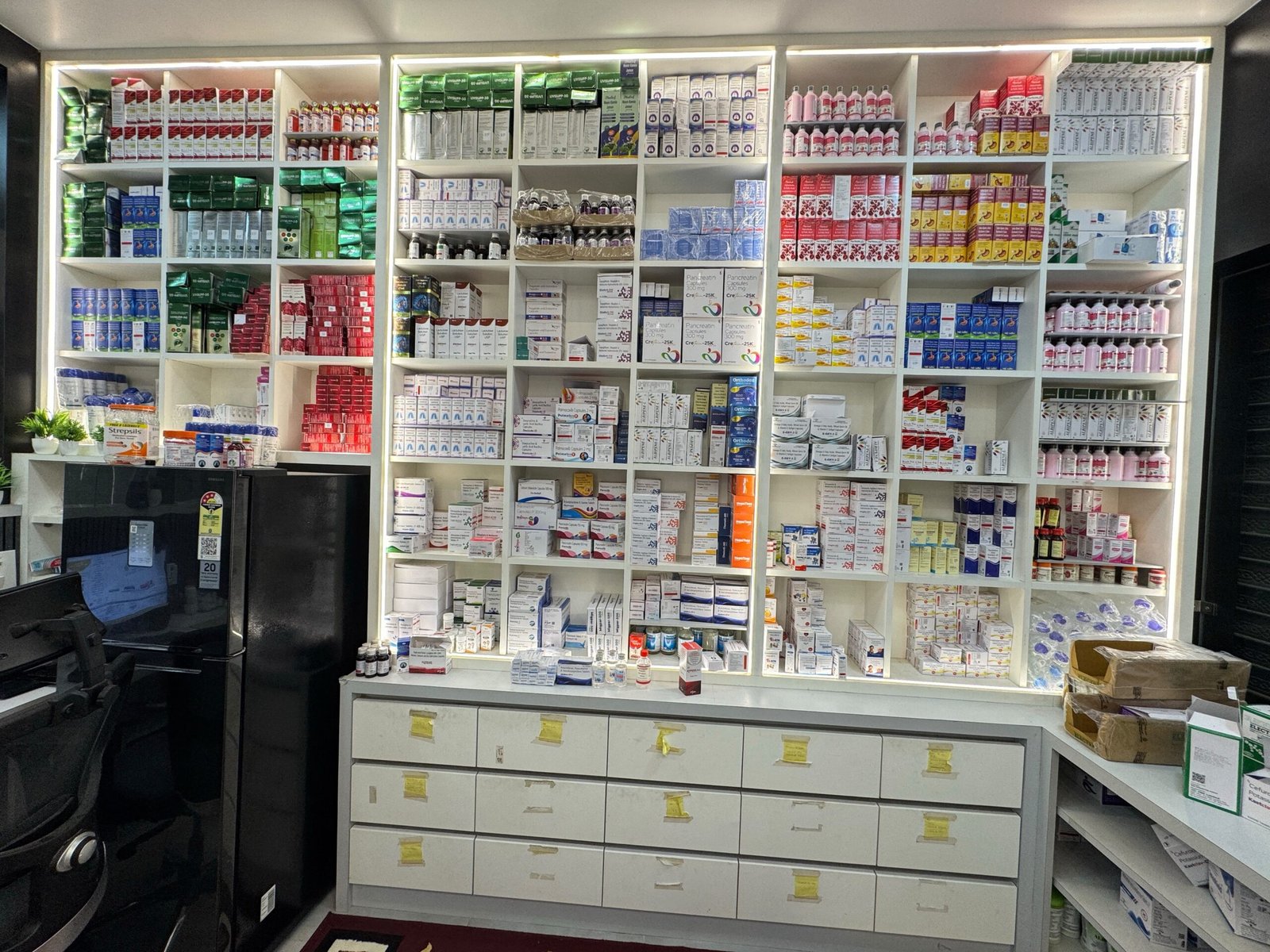 Asif Medical Hall Store Photo 6